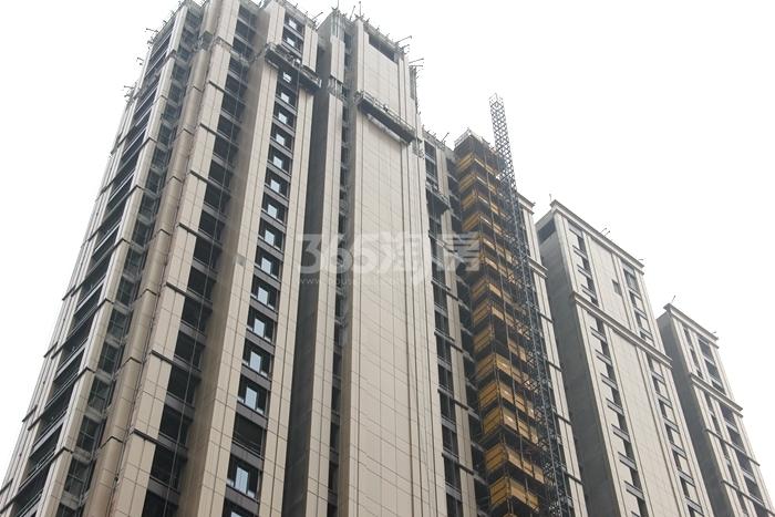 顺发恒园局部外立面施工实景图 2015年6月摄