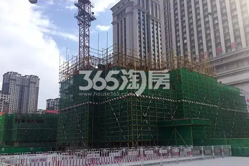 中国铁建西派国际施工进度图（2017.6）10#楼地上30层，2层完成