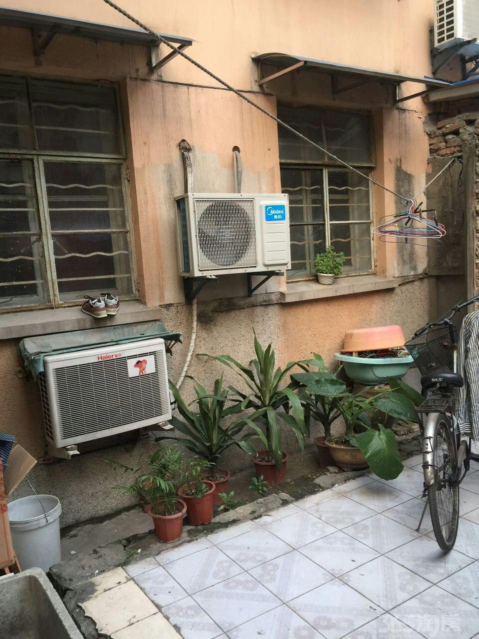 新街口 全明 可落户 南北通透 地铁房 急售_南京秦淮区常府街二手房】